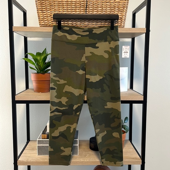 NWT J. Crew Factory Mid-Rise Camo Legging, S - Picture 2 of 11